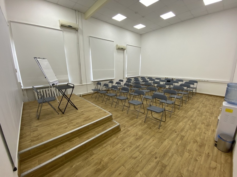 Зал для семінарів, тренінгів, майстер-класів