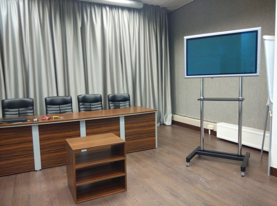 Конференц зал в бизнес центре "Ильинский" 