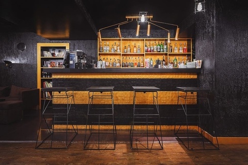 Стильний лаунж - бар в центрі Києва