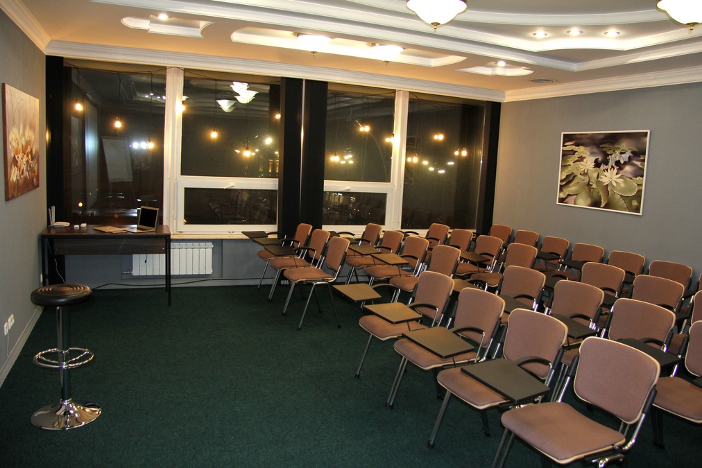 KWINS hall - стильний освітній простір