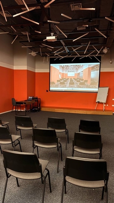 Конференц-зал на Лісовій