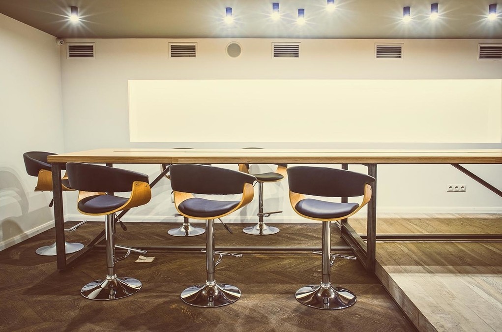 Яскравий дворівневий лофт "Beauty HUB"