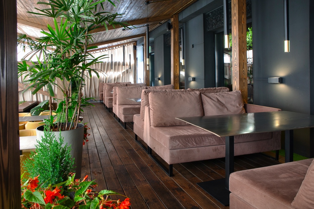 Ресторан Tolstiy&Tonkiy для корпоративів та іншого