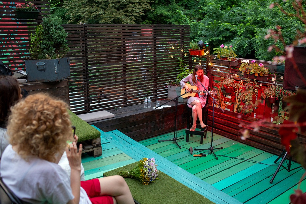 Mezzanine – арт-пространство с террасой на Подоле