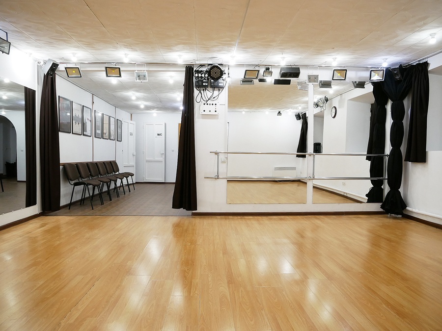 Хореографічний зал в центрі Одеси