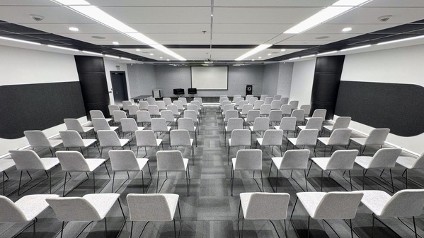 Обзор Конференц-зал в IQ business center