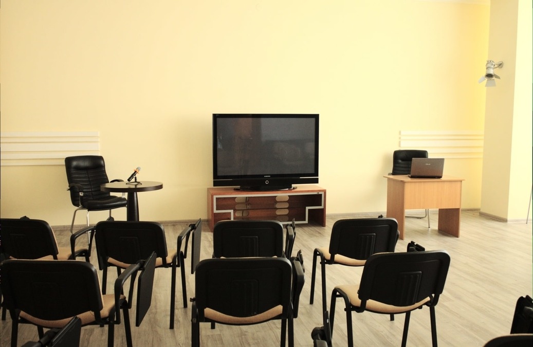 Зал для тренингов и семинаров в бизнес-центре 