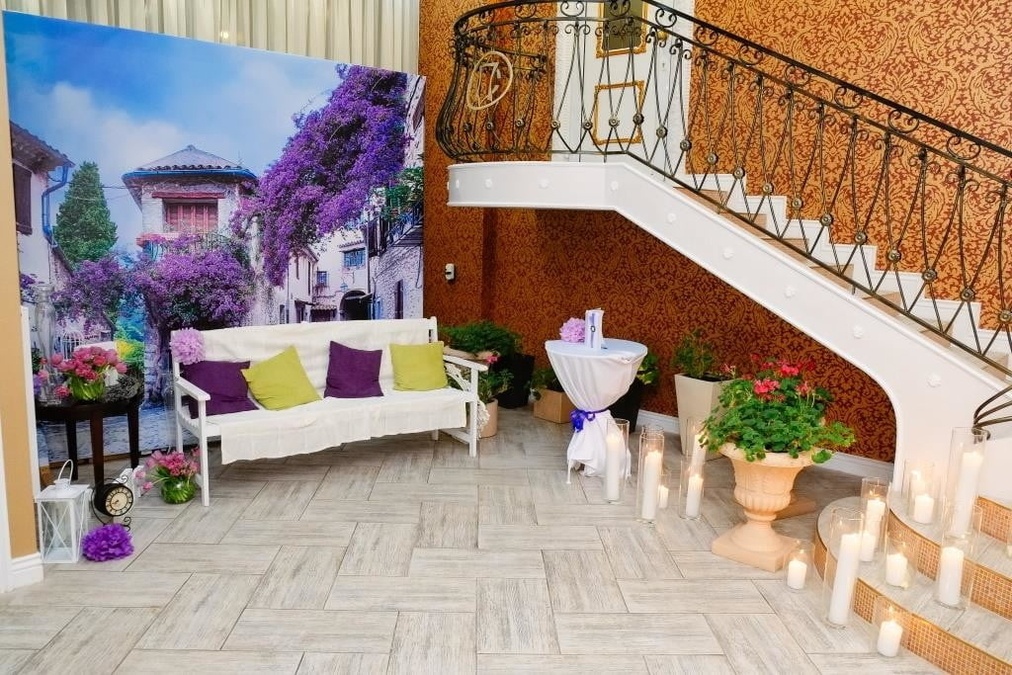 Роскошный банкетный зал «ВЕРСАЛЬ»