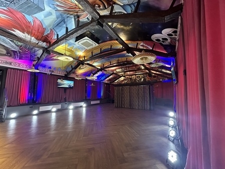 Конференц-хол від STAGE