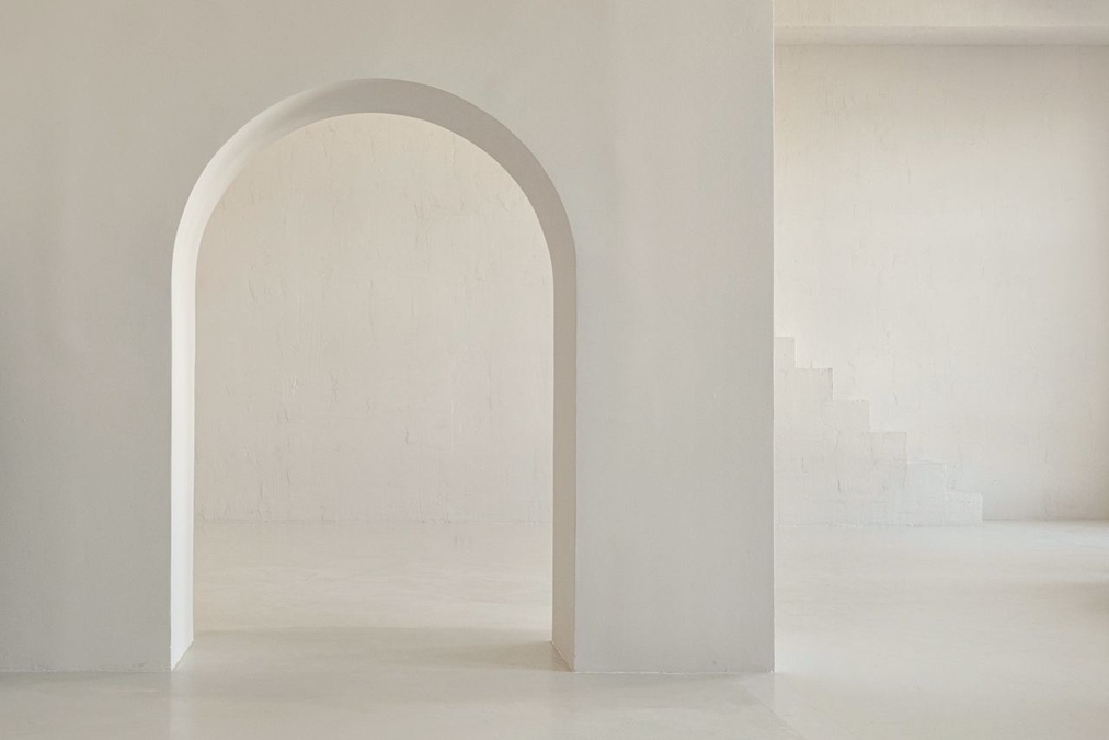 Элегантный и просторный зал Contemp