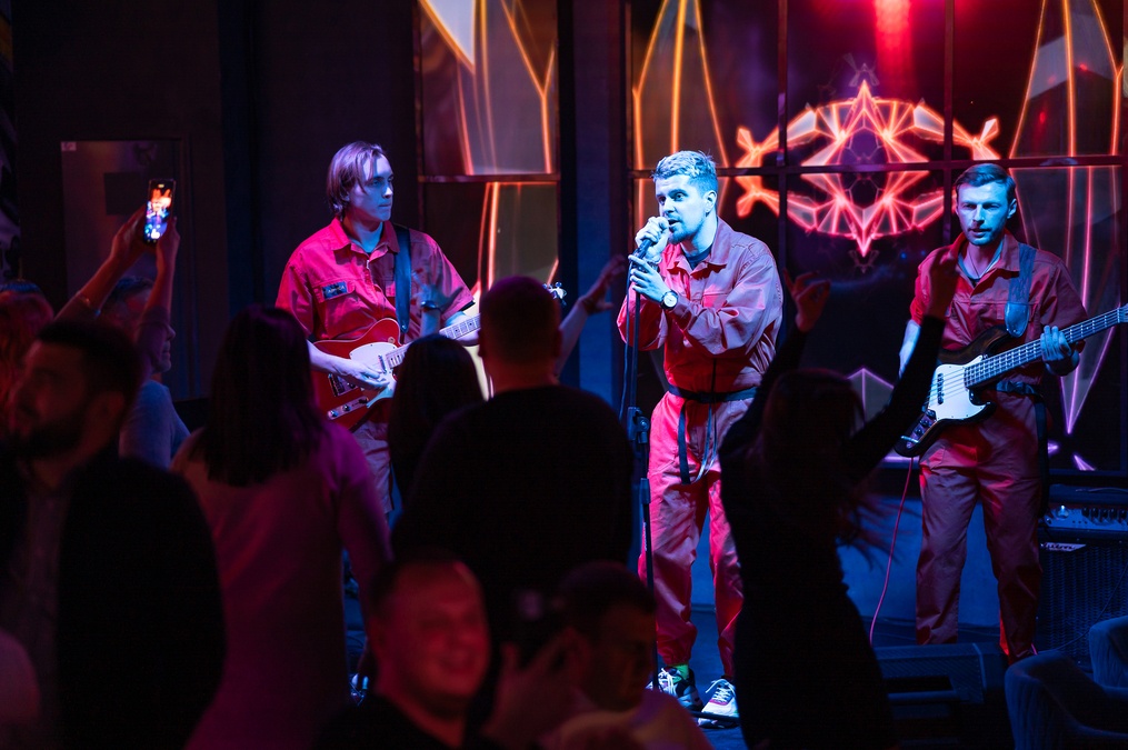 Ресторан SHEF для банкетів та різних свят