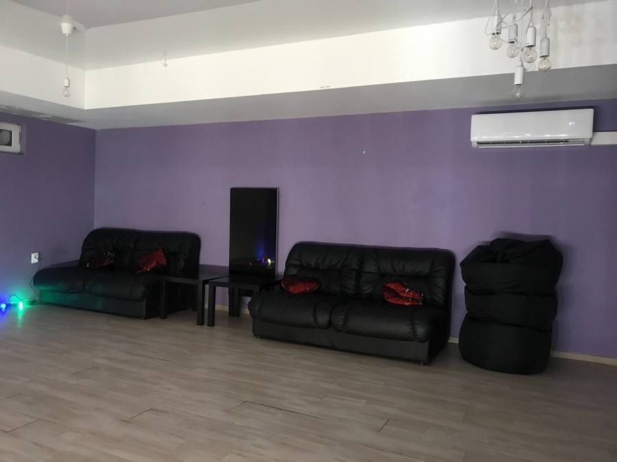 Happy Hall - антикафе в стиле лофт