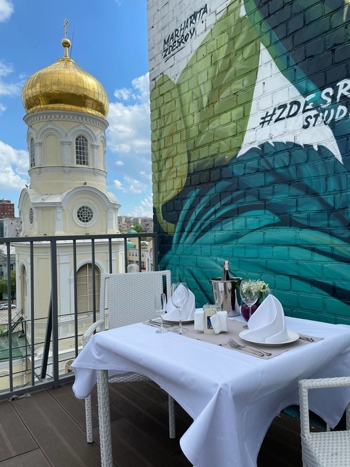 Хаб на даху для приватних та корпоративних заходів