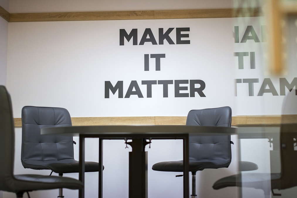 Переговорная комната на Контрактовой