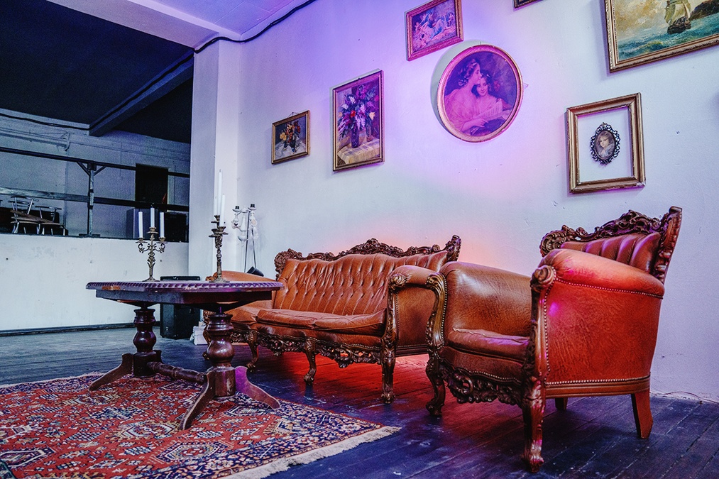 "GROHOT" - Білий лофт для ваших заходів