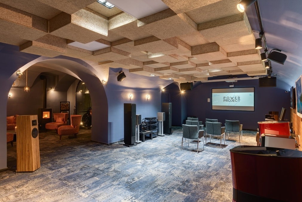 Идеальная локация с камерной атмосферой 