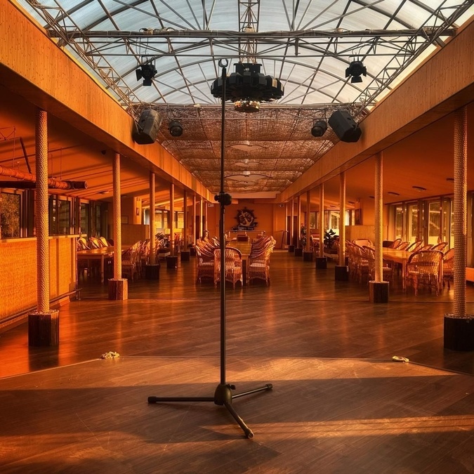 Зала Golden Ship