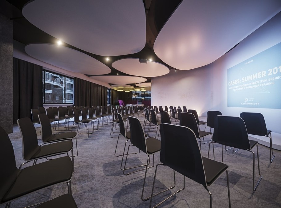 Унікальний івент-спейс Quoroom