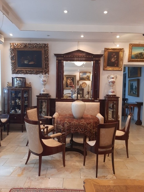 Галерея и антикварный салон для частных событий