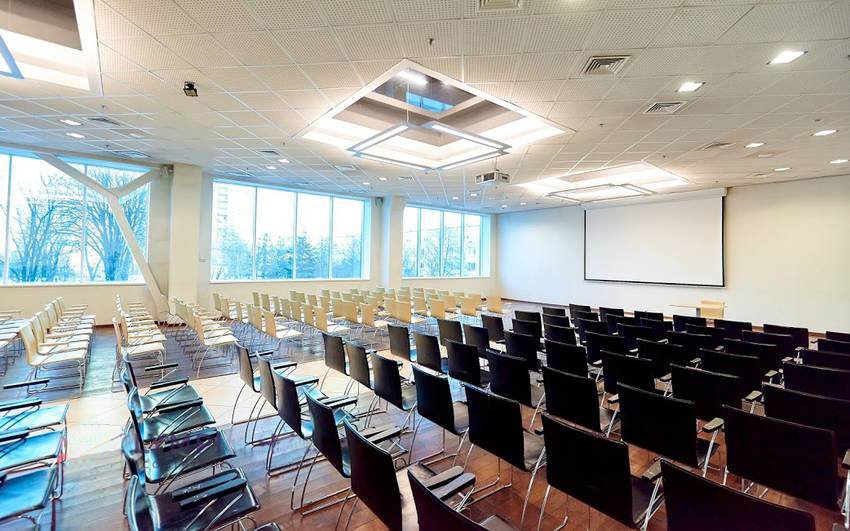 Зал-трансформер в бизнес центре класса В