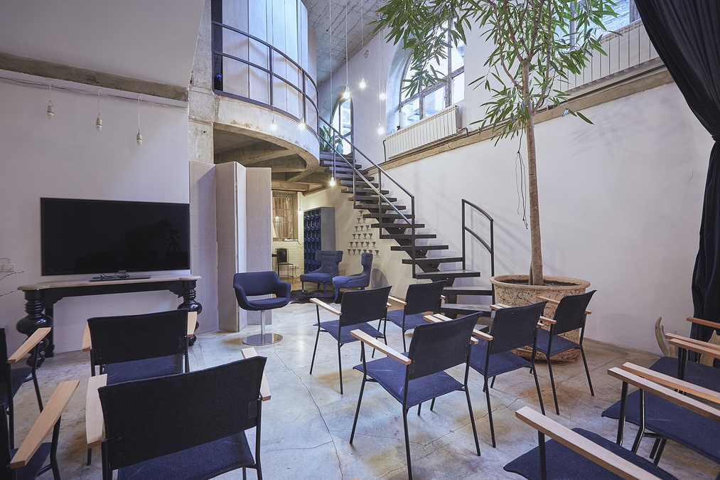 CHAMBRE - двухуровневое пространство в стиле лофт