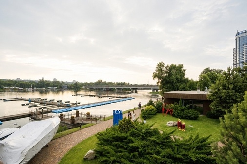 Обзор Ивент-локация на берегу Днепра River Lodge Киев