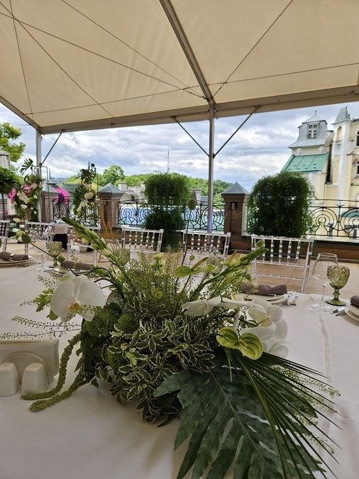 Конференц-зала та тераса "Воздвиженська"