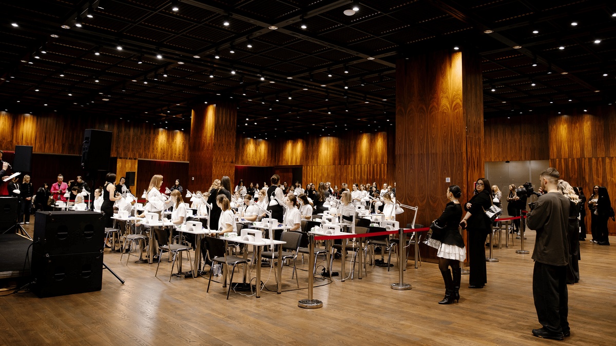 Мала виставкова зала | Parkovy