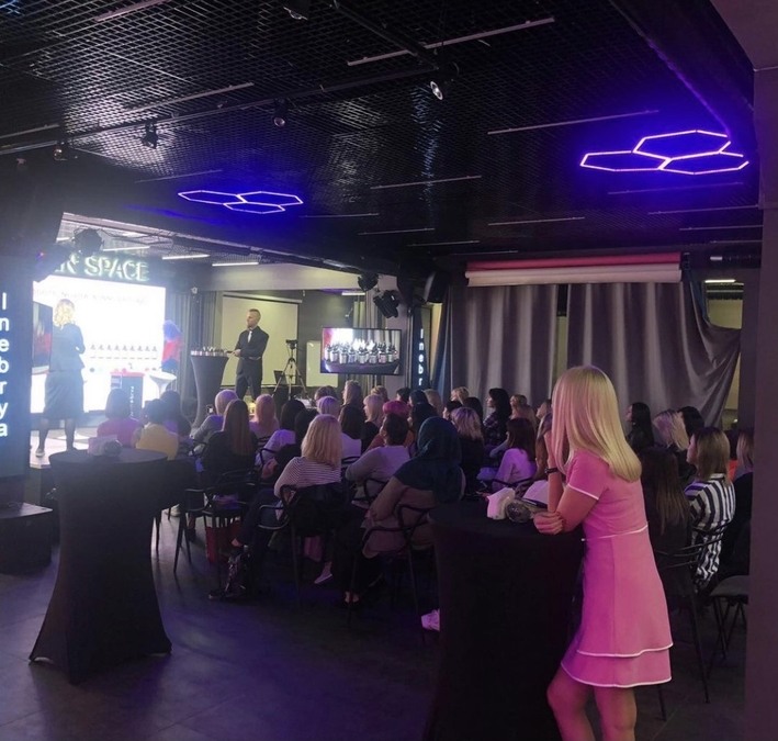 Арт-пространство Just in space