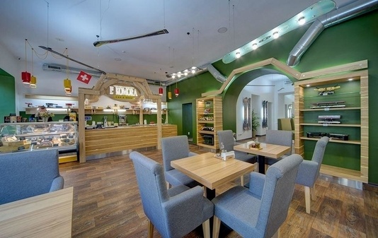 Швейцарское кафе “Le Komora”