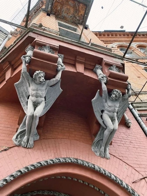 Будинок Підгорського (Замок Барона)