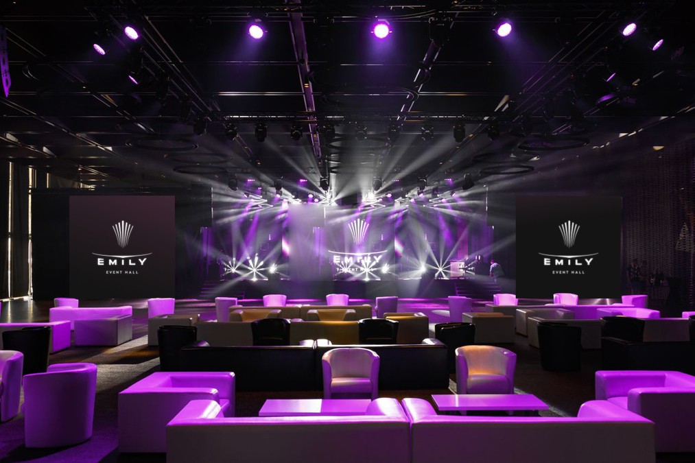 Зал для подій будь-якого формату Emily Event Hall 