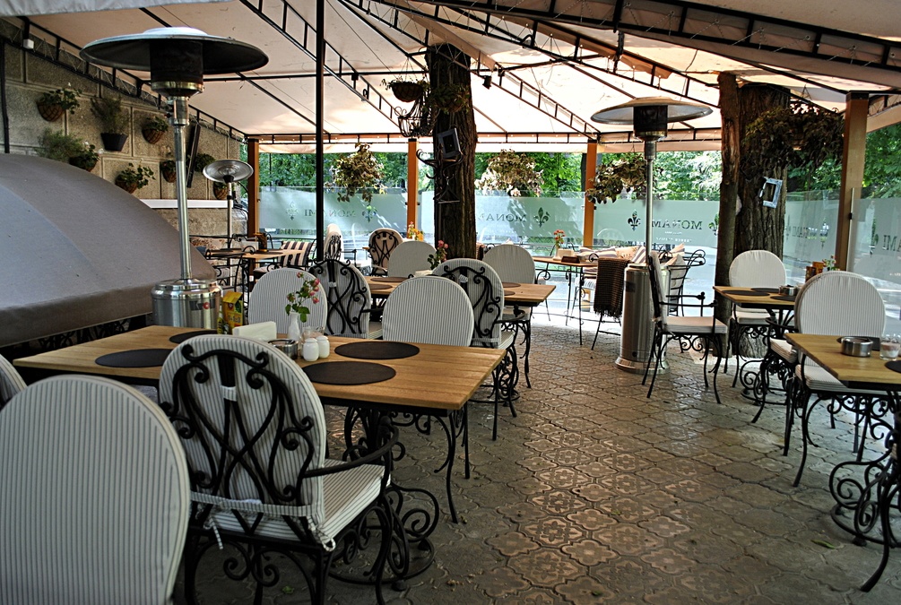 Ресторан французской кухни "Mon Ami"