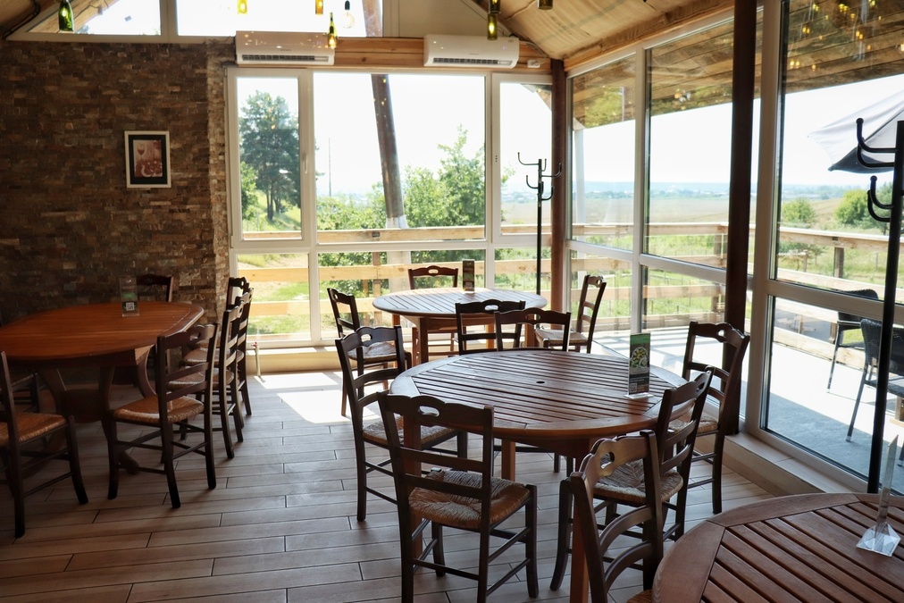 Аутентична веранда з панорамним видом