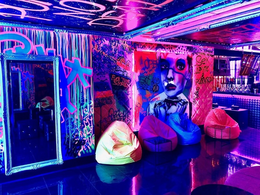  To See Kyiv - яркая локация в центре столицы