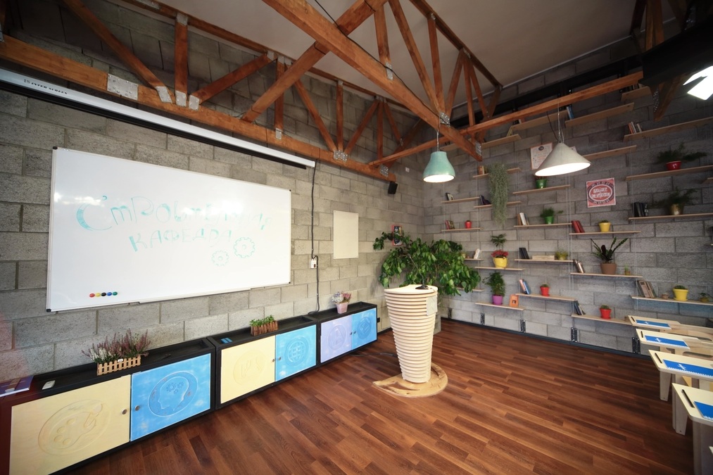 Креативна локація на Лузанівці