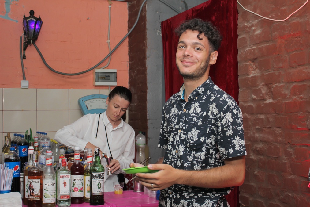 Ивент-площадка «Юность» в стиле 80х