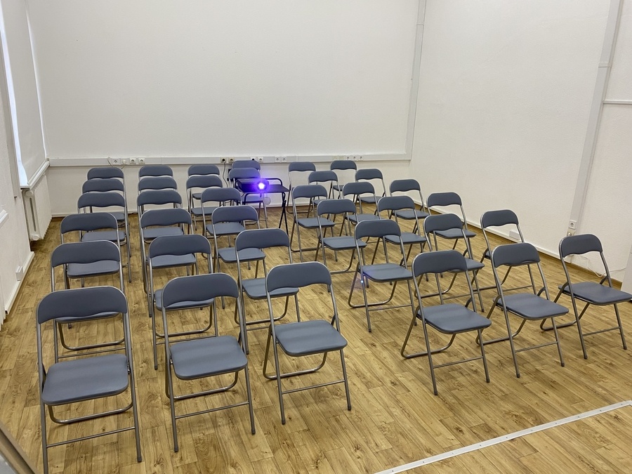 Зал для семінарів, тренінгів, майстер-класів