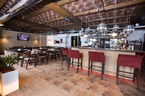 Місце для гастрономічних заходів "Теплиця"