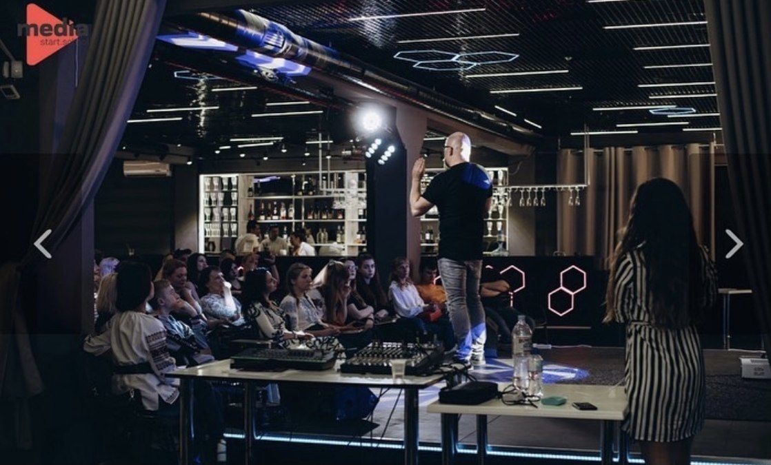 Арт-пространство Just in space