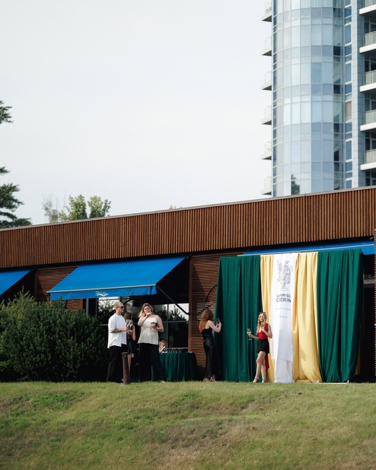 Ивент-локация на берегу Днепра River Lodge Киев