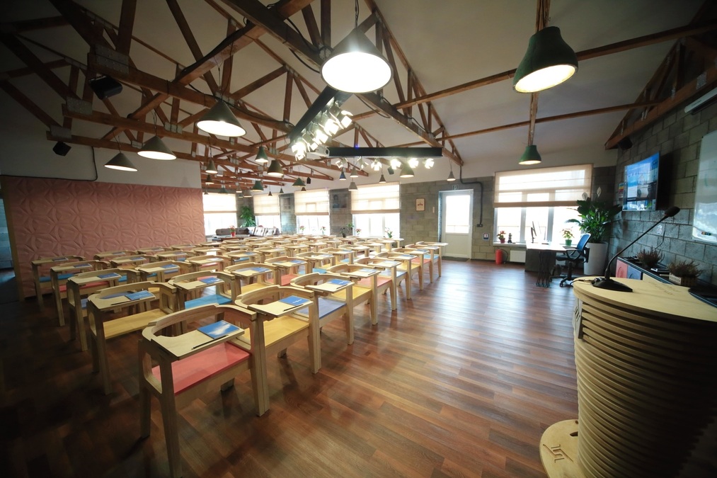 Креативна локація на Лузанівці