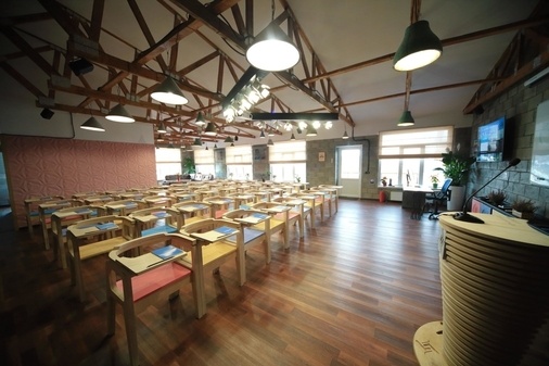 Креативна локація на Лузанівці