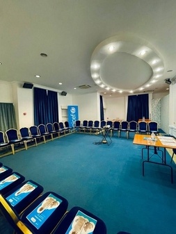 Конференц-зал Кортез рум (є генератор, укриття)