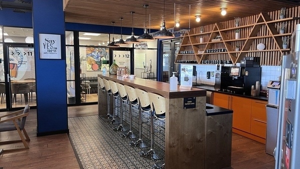 CQ — локация для конференций