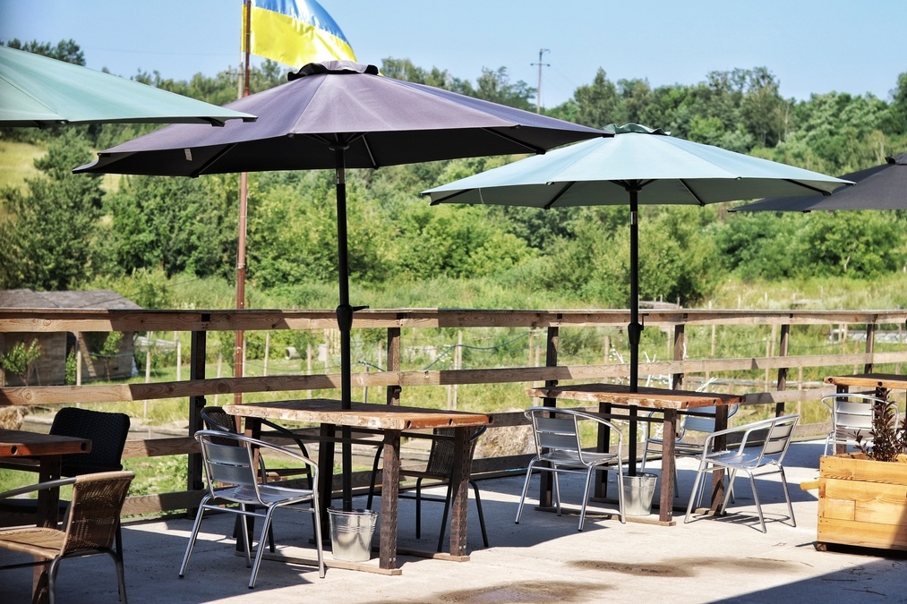 Атмосферна тераса в автентичному стилі