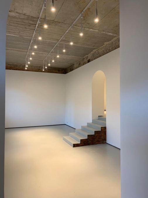 Арт-галерея в стиле минимализм на Воздвиженке