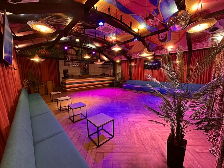 Зал TEXAS від STAGE