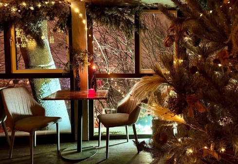 Атмосферний бар на Узвозі