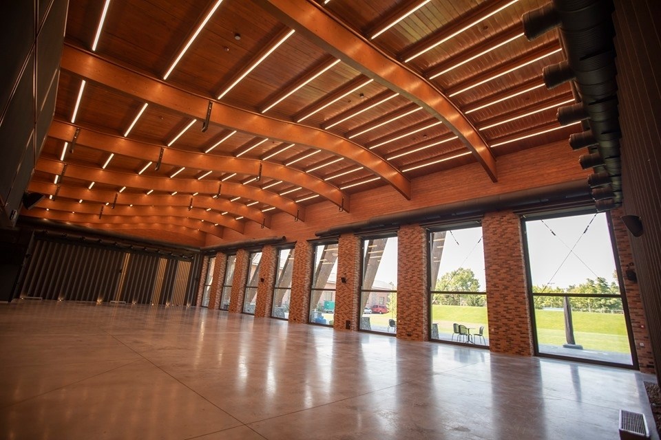 Mayachok Event Hall - концертный зал